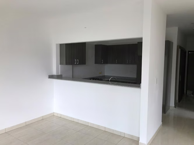 SE ALQUILA APARTAMENTO MODERNO EN ÁREA EXCLUSIVA DE DAVID - Imagen 4