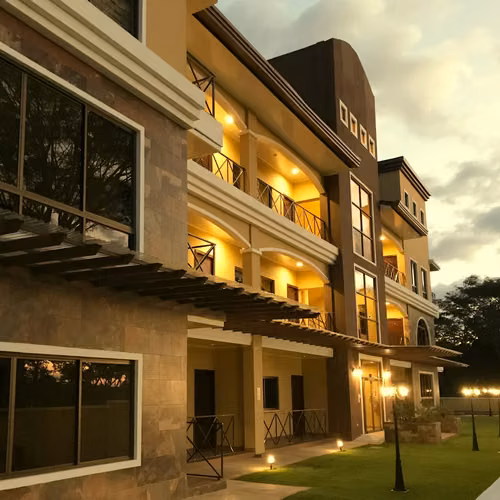SE ALQUILA APARTAMENTO MODERNO EN ÁREA EXCLUSIVA DE DAVID - Imagen 3