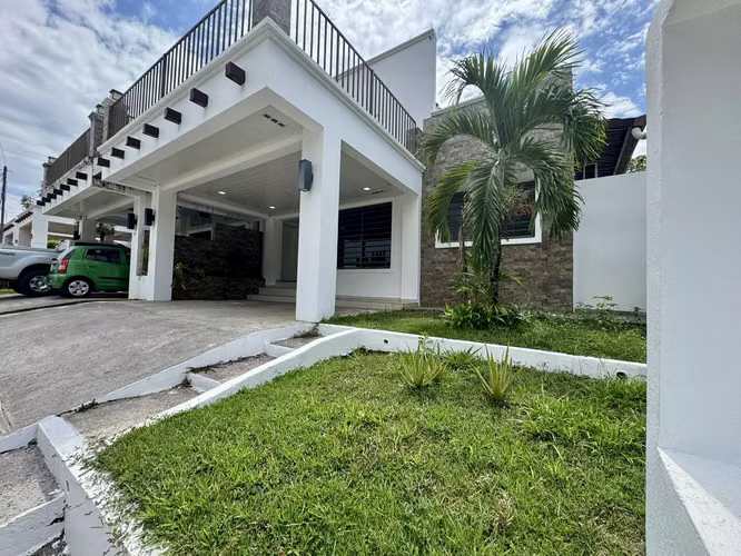 SE ALQUILA CASA MODERNA EN ÁREA EXCLUSIVA DE DAVID