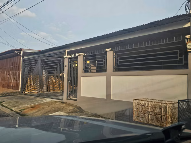Se alqulla casa en Cerro Viento - Imagen 2