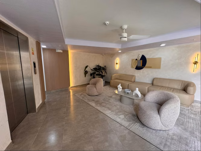 Se alquila apartamento en Brisas del Golf