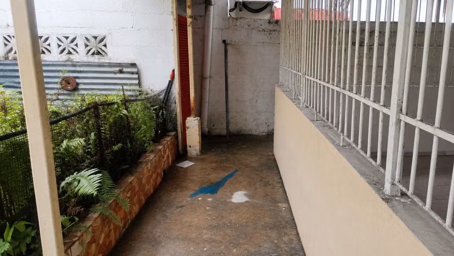 SE VENDE CASA EN ALTOS DE LA PULIDA