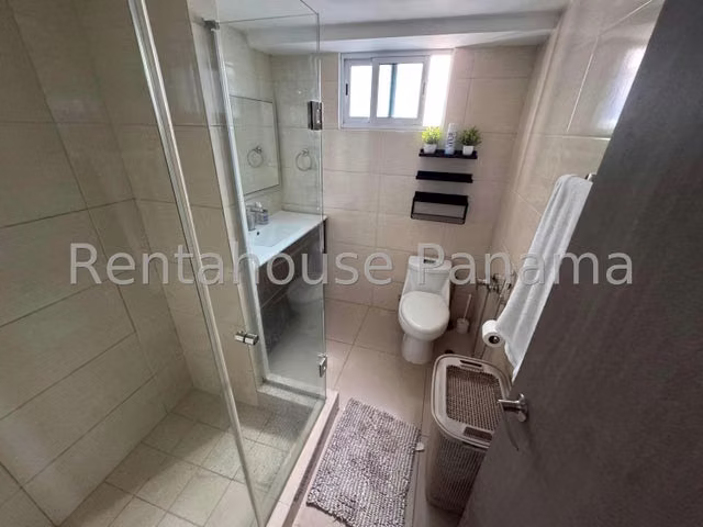 Venta de Apartamento en Avenida Norte: 119m², Vista Panorámica y Gran Depósito - 27GP677