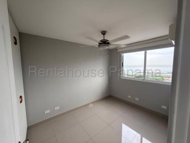 Venta en PH Torres Mar del Sur: 100m², 2 Recámaras, 2 Parkings y Depósito - 27GP668