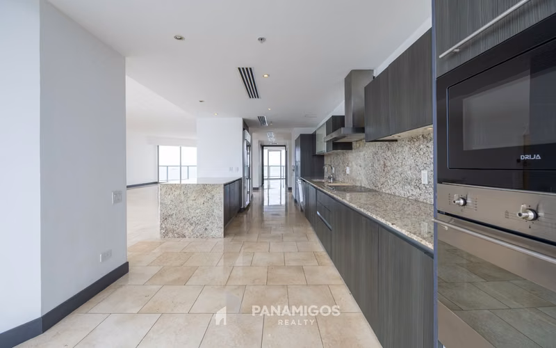 Venta Penthouse en el Iconico The Ocean Club Punta Pacifica