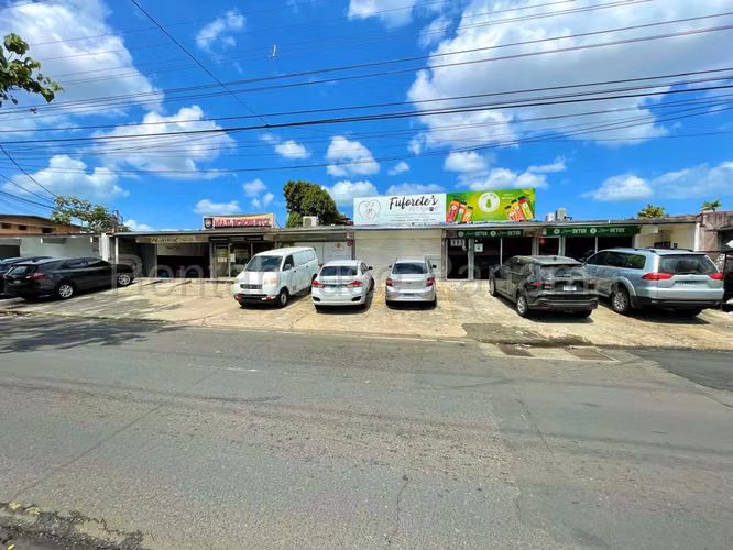 COMMERCIAL PREMISES FOR SALE IN CHANIS - CHANIS PLAZA