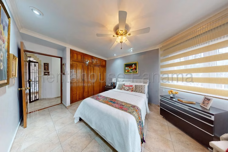 VENTA DE CASA DOS MARES GM