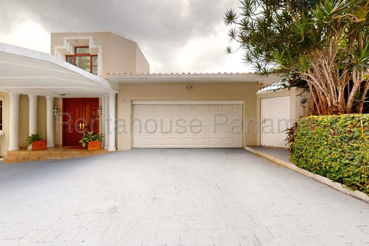 VENTA DE CASA DOS MARES GM