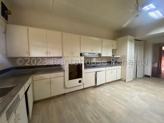 VENTA DE CASA ALBROOK GM