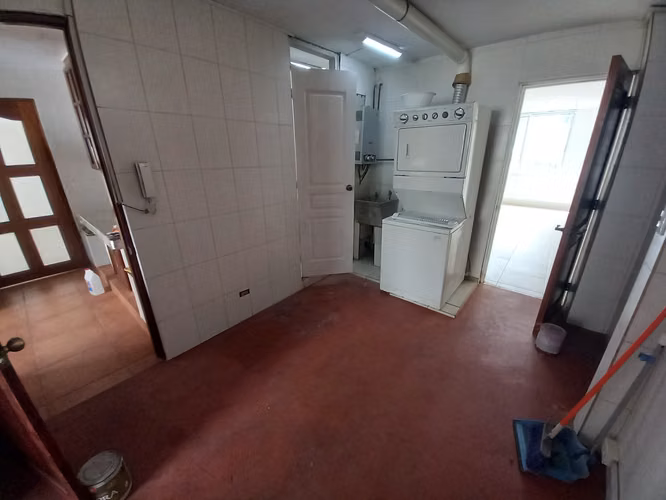 PH Parque Urraca, 264mts, 3rec, 3 baños. $200,000