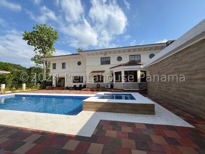 Venta de Casa en Clayton J916GRR