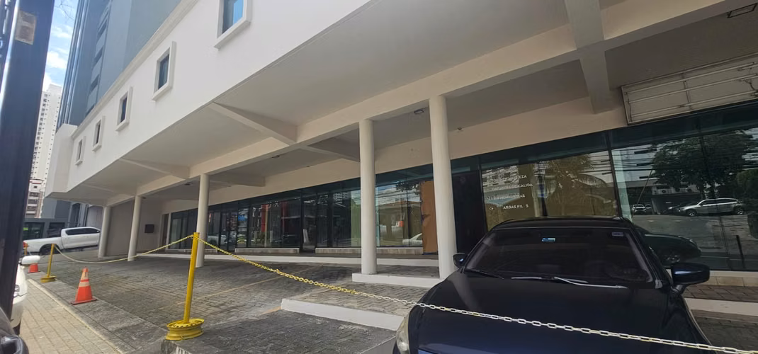 OPORTUNIDAD, ALQUILER- Local Comercial-San Francisco, 3.300 $