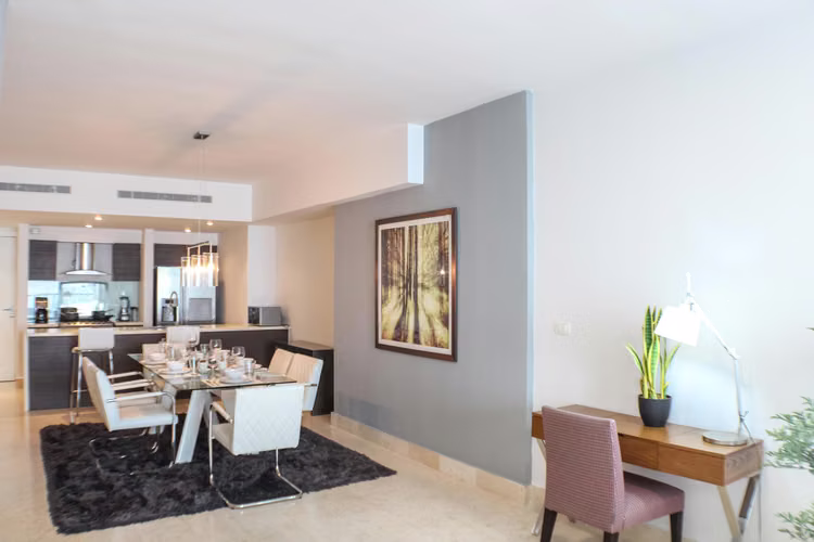 Alquilo Apartamento en Avenida Balboa LC26-2495