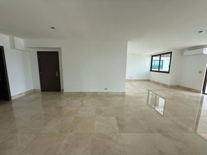 Apartamento en alquiler Santa María PH The Colonial, 190 M2