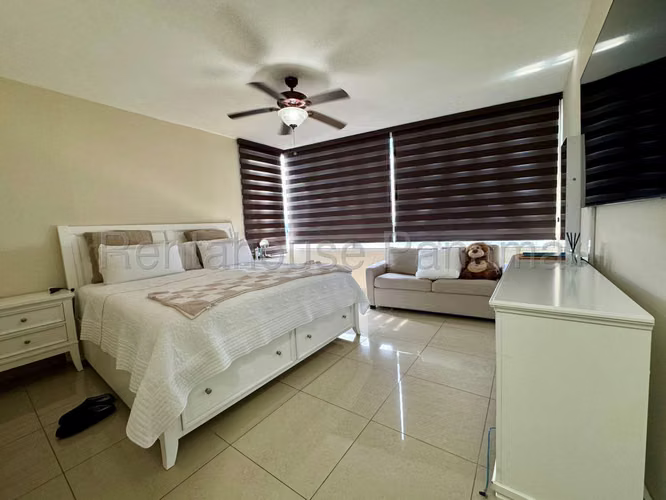 Apartamento en Venta en Costa del Este SYH