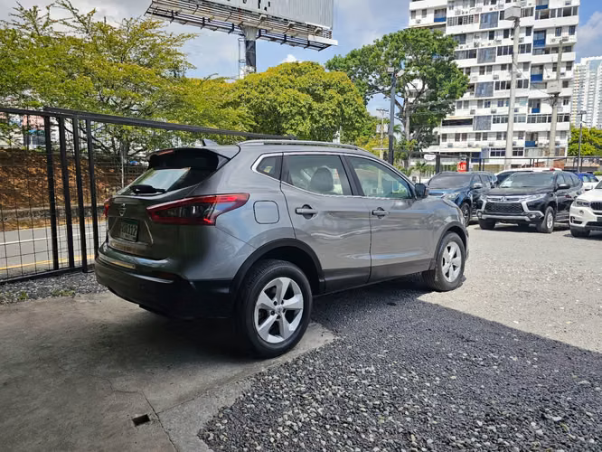 NISSAN QASHQAI  SUPERAUTOS