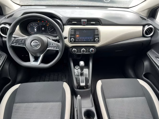 Nissan Versa - Imagen 6