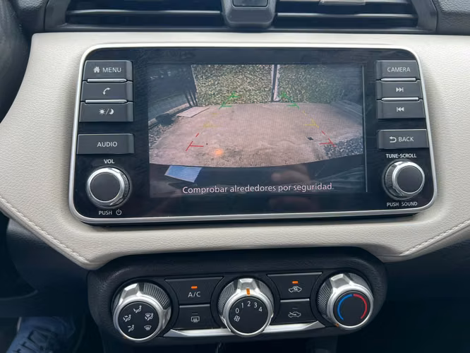 Nissan Versa - Imagen 11