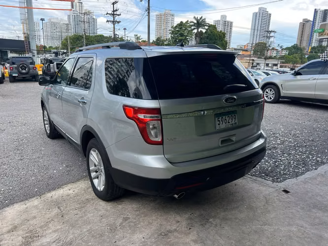 Ford Explorer - Imagen 5