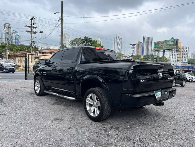 Dodge Ram 1500 - Imagen 4