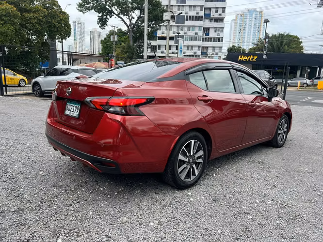 Nissan Versa - Imagen 5