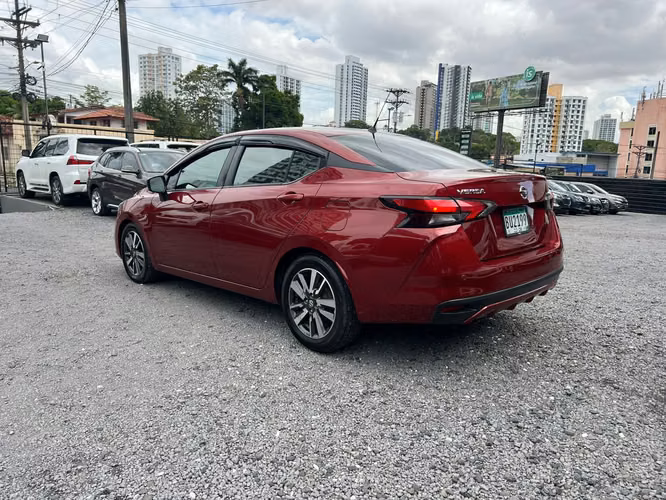 Nissan Versa - Imagen 4
