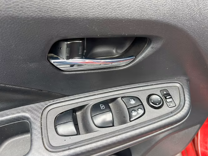 Nissan Versa - Imagen 8