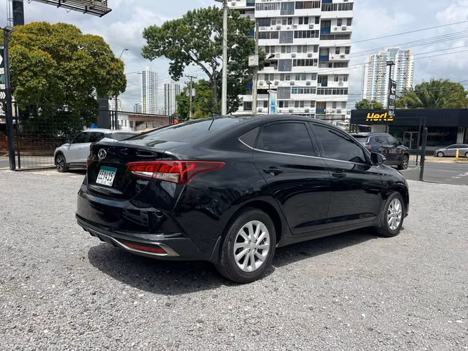 Hyundai Accent - Imagen 4