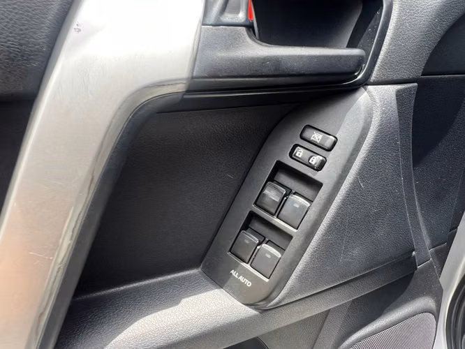 Toyota Prado - Imagen 12