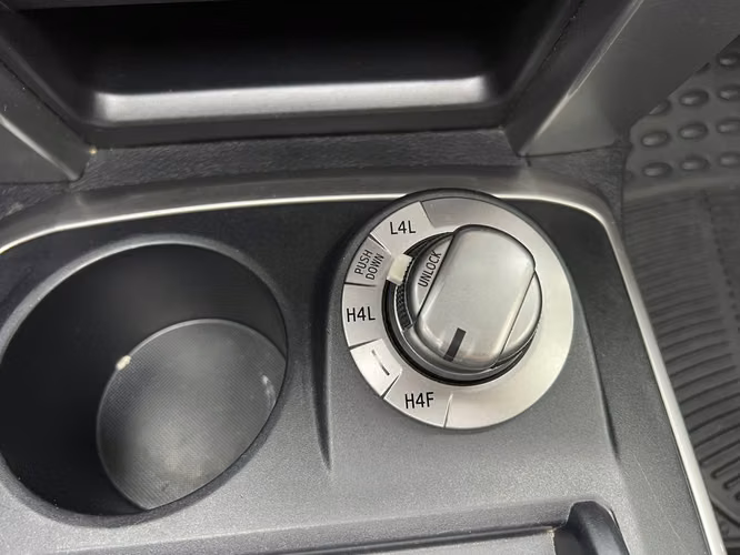 Totota 4 Runner - Imagen 15