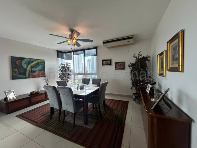 Apartamento en Venta en Costa del Este SYH