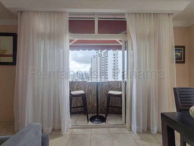 Se Alquila Apartamento en El Cangrejo MDV27-932