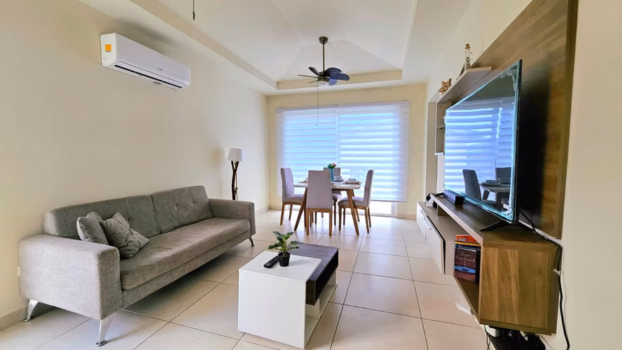 Venta de linda casa en playa dorada