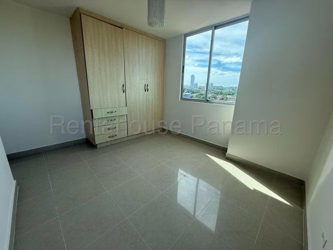 APARTAMENTO EN VENTA EN CHANIS 118 m2