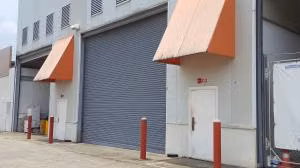 Alquiler de Bodega con 252m2 en Las Mañanitas PH Airport Commercial 26-3977SR