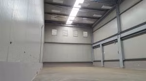 Alquiler de Bodega con 252m2 en Las Mañanitas PH Airport Commercial 26-3977SR