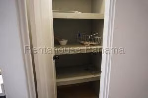 Venta de Casa con 356m2 en Clayton PH Embassy Gardens 27-671SR
