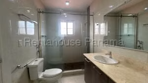 Venta de Casa con 184m2 en Versalles PH Quintas De Versalles 26-8437SR