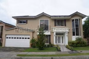 Casa en Venta en Clayton 27jack671