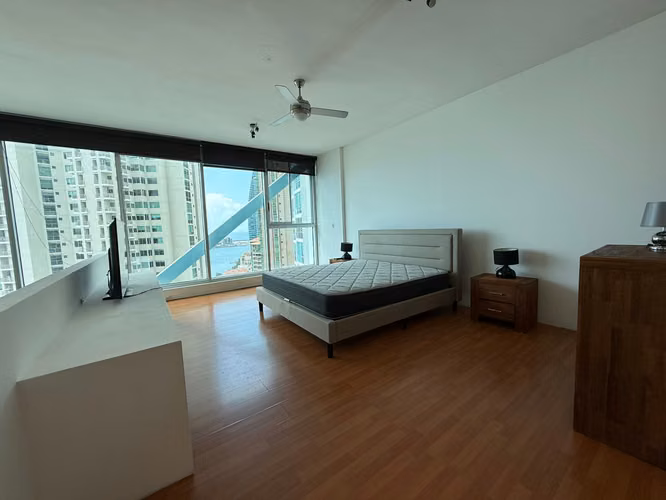 Venta de Apartamento en el PH LoftFour 41  - L.G.