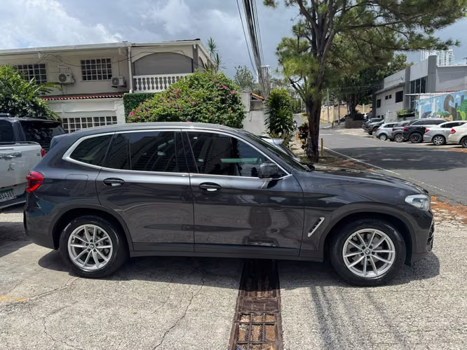 BMW X3 2021