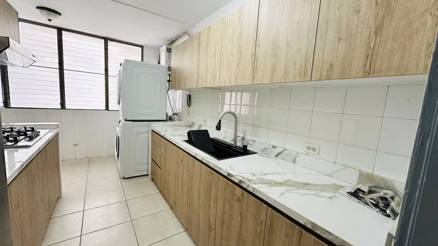 ALQUILER | Apartamento remodelado en PH Royal Torre, Calle 44, Bella Vista, $900