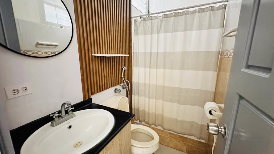 ALQUILER | Apartamento remodelado en PH Royal Torre, Calle 44, Bella Vista, $900