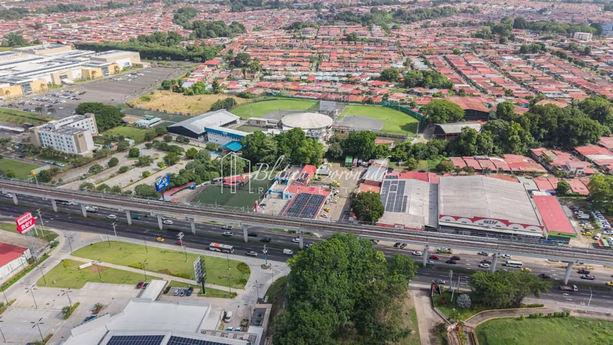 Terreno para Inversión y Desarrollo Comercial en Panamá
