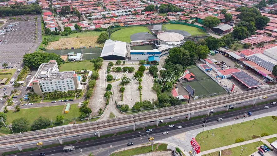 Terreno para Inversión y Desarrollo Comercial en Panamá
