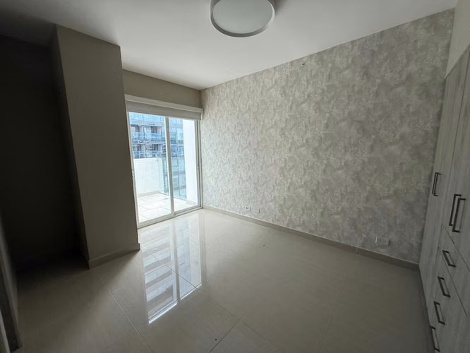 Por Av. Balboa | Dpto. de 110m2 | 2 habitaciones | Área social | Vista al mar