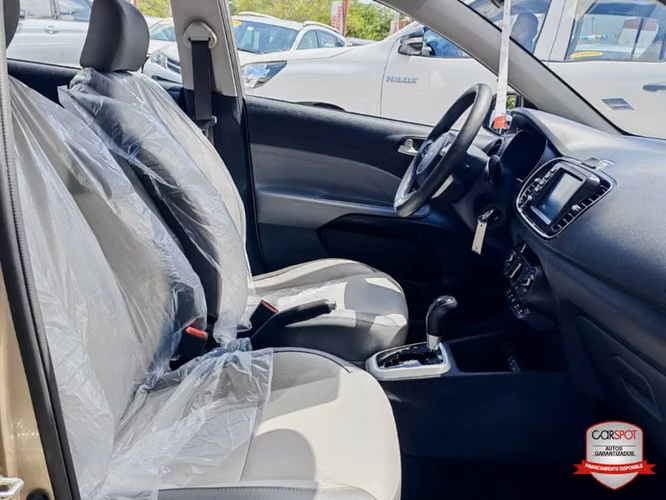Kia Soluto 2024 Automática EK5175