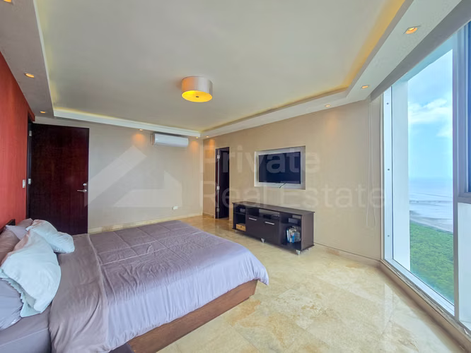 Venta de Apartamento en Costa del Este PH Pearl