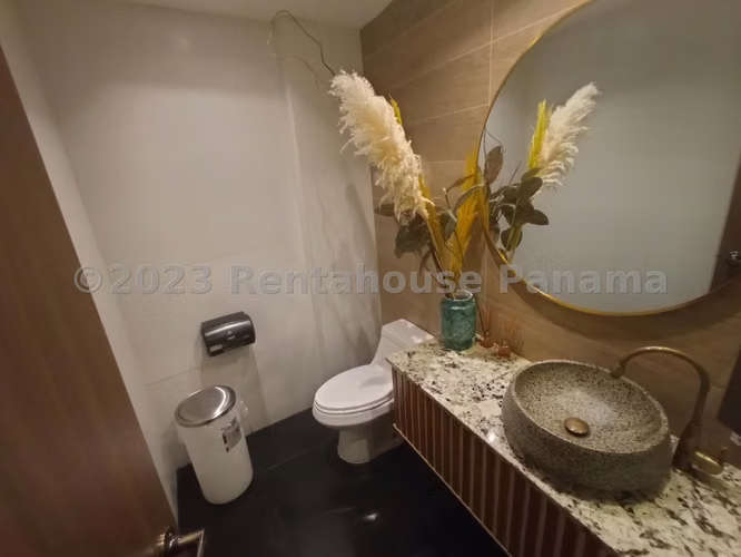 Venta de Negocio en El Cangrejo Restaurante CCO