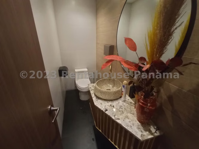 Venta de Negocio en El Cangrejo Restaurante CCO